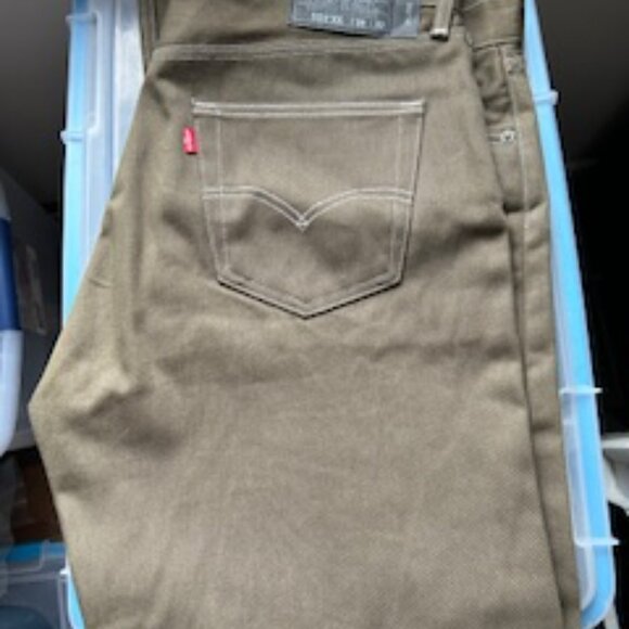 Levi’s 501 Gray Denim Jeans 38W × 32L Button Fly Classic 5-Pocket - Picture 3 of 7